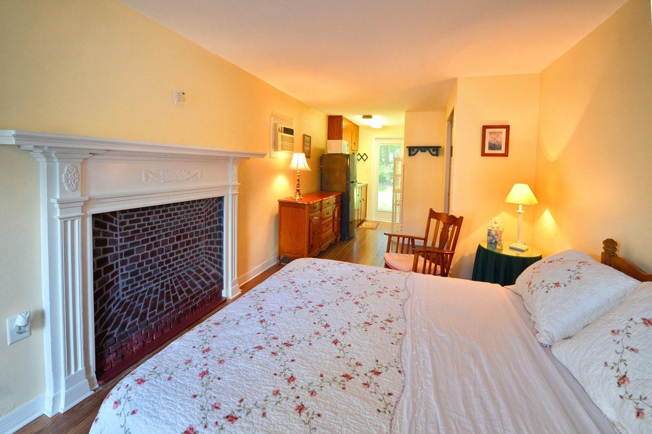 Farnsworth House Bed And Breakfast Mount Dora Luaran gambar